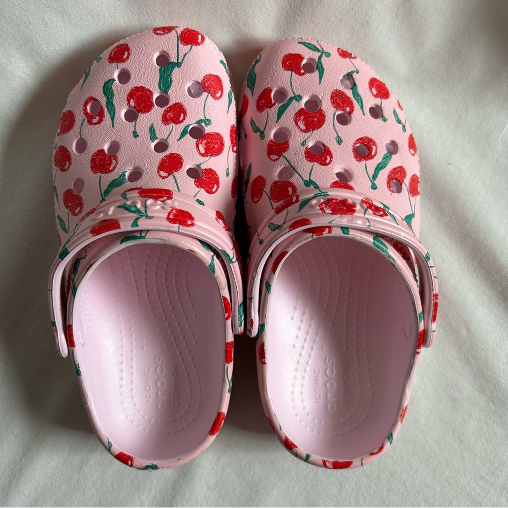 CROCS Kids Fresh Fruit Clogs - Pink Milk (Child 13)